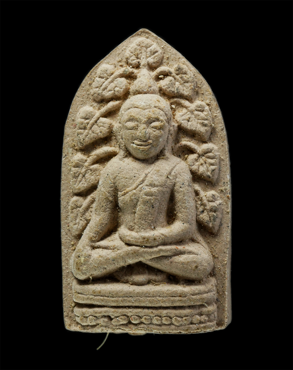 3Dec24 (201)p.jpg - พระรอดหลวงโพธิ์ 9 ใบ หลังยันต์ หลวงปู่ครูบาบุดดา (พระครูมงคลพิบูล)อายุ 92 พรรษา ปี2549 วัดหนองวัวคำ ต.แม่ตืน อ.ลี้ จ.ลำพูน เนื้อผงพุทธคุณ ผงว่าน พระเก [..] | https://kamulet.in.th